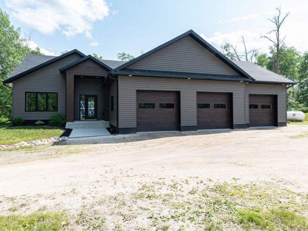 39112 Ste Genevieve 58 Rue des Pignons Street